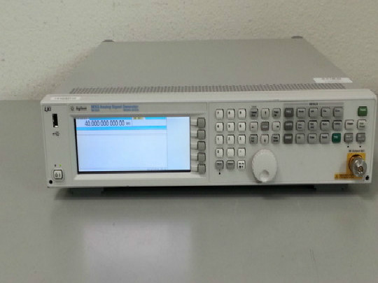 N5183A MXG 微波模擬信號發(fā)生器，100 kHz 至 40 GHz